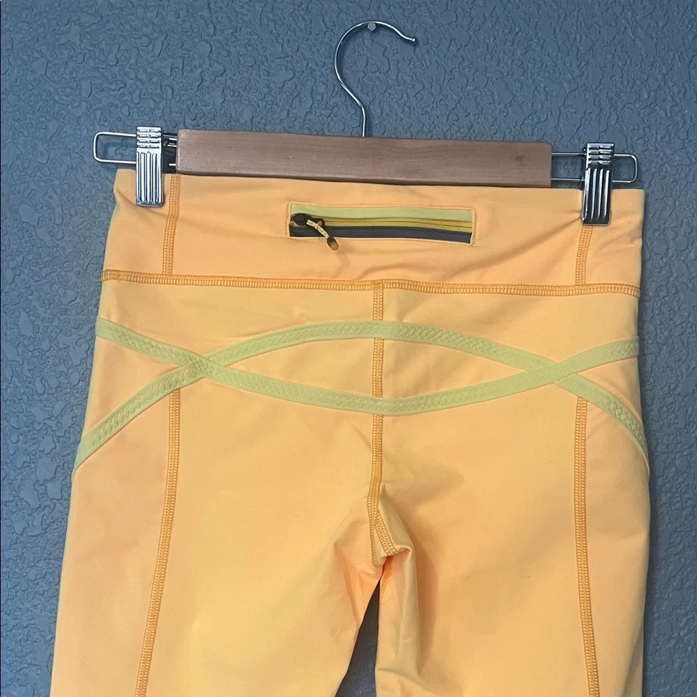 Lululemon Run‎ Inspire Crop II Yellow Mesh Vent Athletic Leggings Size 4